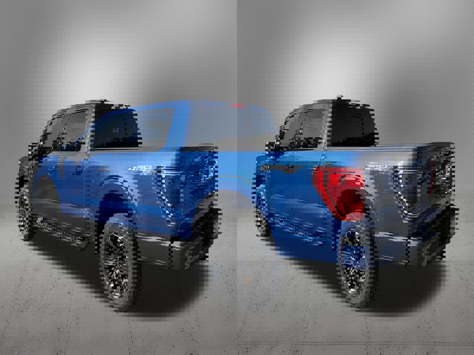 Certified 2022 Ford F150 XLT w/ Equipment Group 302A High image 3