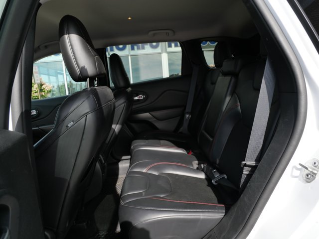 Used 2021 Jeep Cherokee Trailhawk w/ Trailer Tow Group AWD/4WD image 16