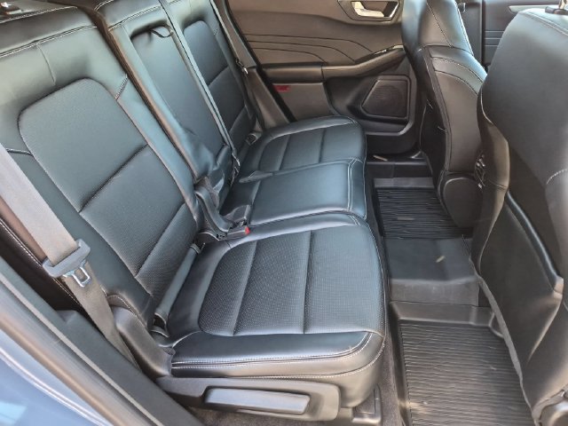 Certified 2023 Ford Escape Platinum AWD/4WD image 19