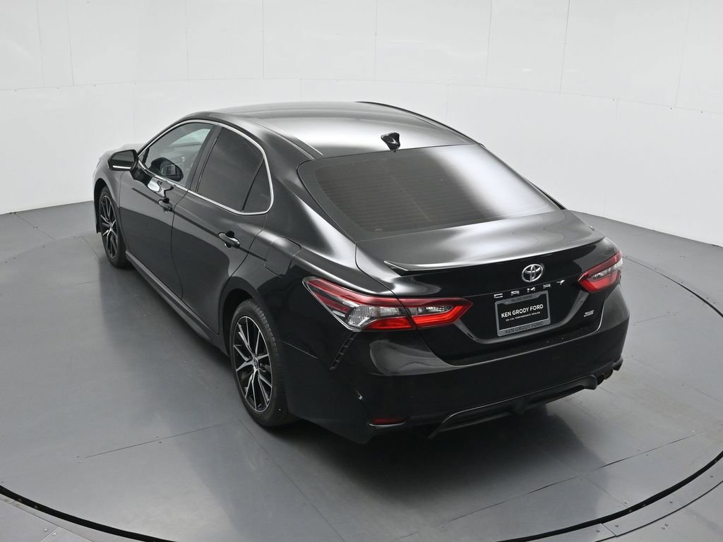Used 2022 Toyota Camry SE image 41