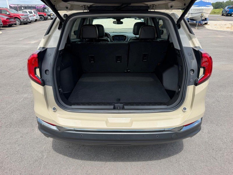 Used 2022 GMC Terrain AT4 w/ Infotainment Package II AWD/4WD image 7