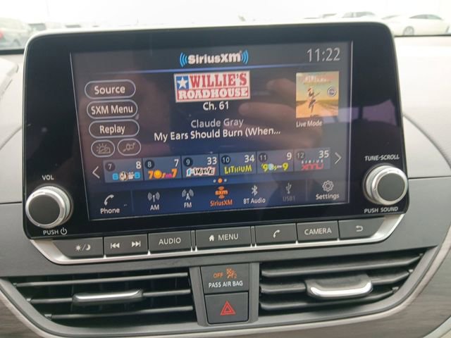 Used 2025 Nissan Altima 2.5 SV FWD image 22