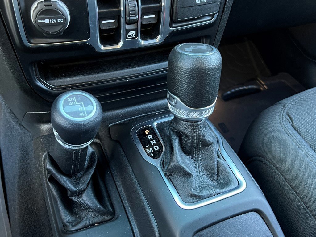 Used 2022 Jeep Wrangler Unlimited Sport image 21