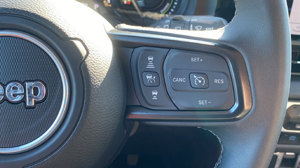 Used 2025 Jeep Wrangler Unlimited Sport S 4xe AWD/4WD image 23