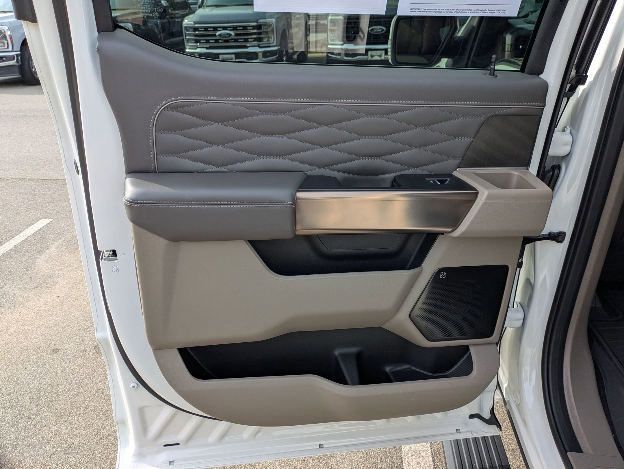 Certified 2025 Ford F150 Platinum w/ Equipment Group 703A Plus image 34