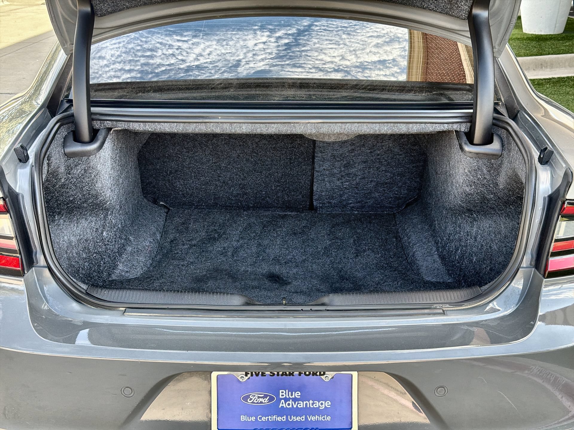 Used 2023 Dodge Charger SXT RWD image 22