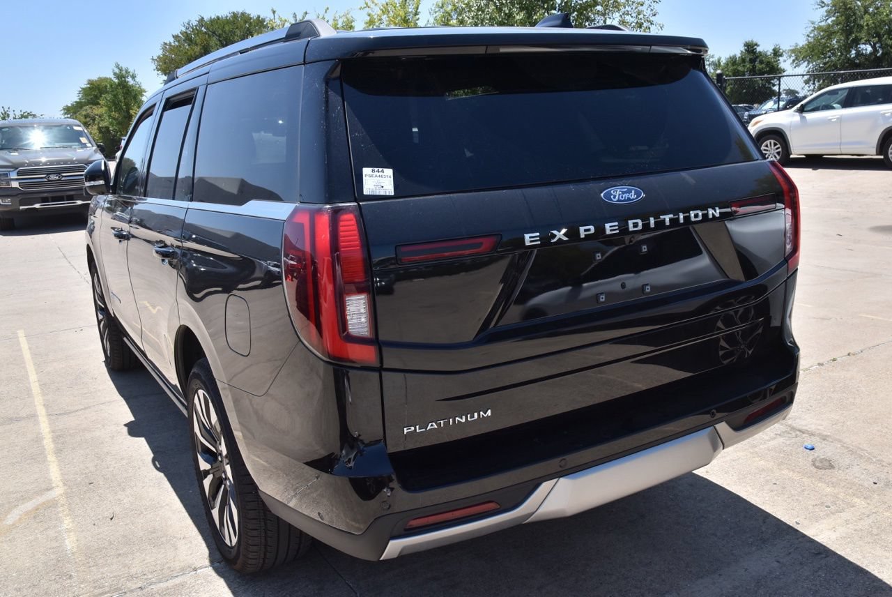 Certified 2025 Ford Expedition Platinum w/ Driver's Package AWD/4WD image 6