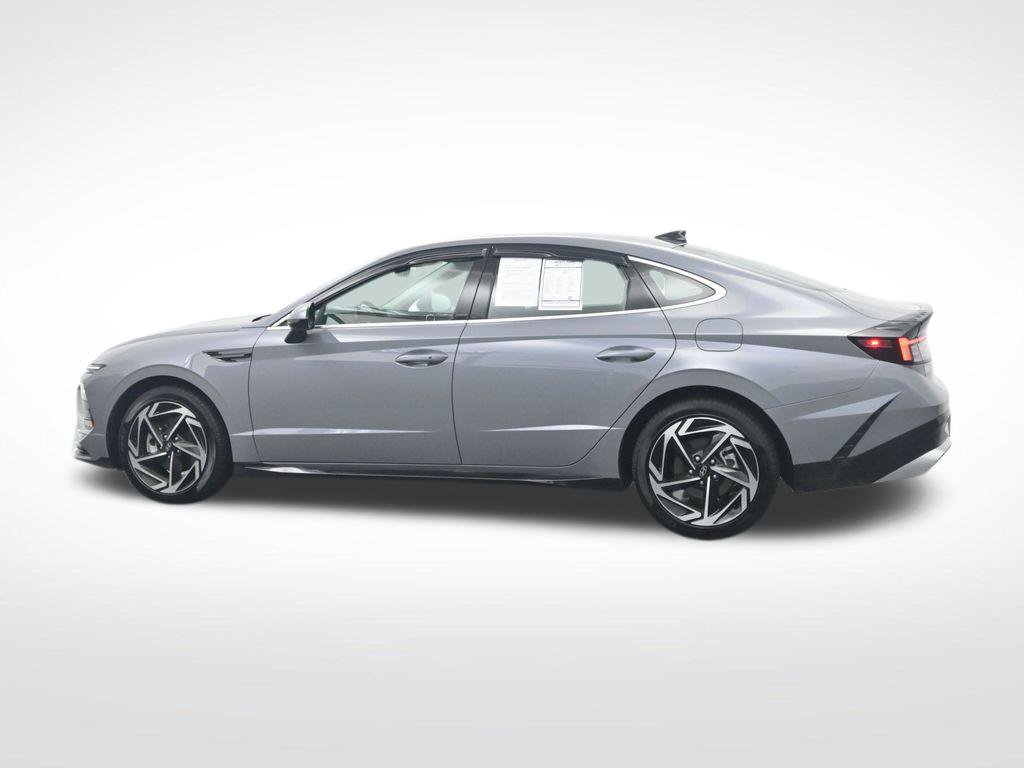 Used 2026 Hyundai Sonata SEL FWD image 10