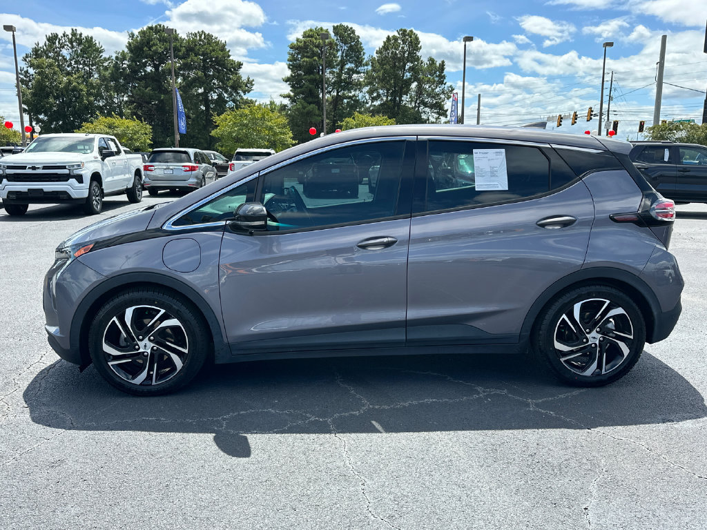 Used 2022 Chevrolet Bolt LT FWD image 4