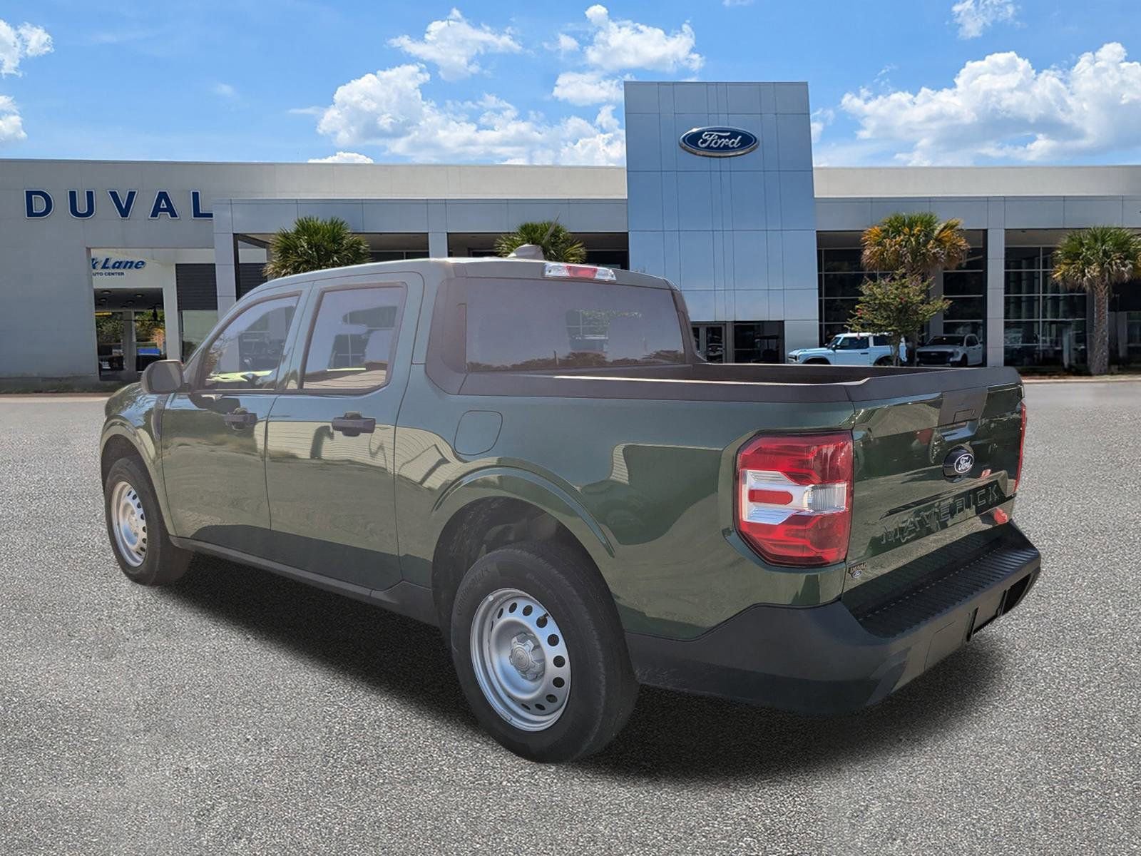 Certified 2025 Ford Maverick XL w/ Equipment Group 101A image 3