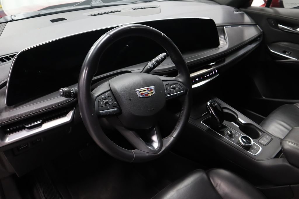Used 2024 Cadillac XT4 Premium Luxury image 27