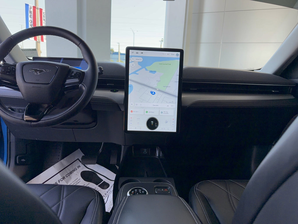 Certified 2022 Ford Mustang Mach-E Select w/ Comfort/Technology Package RWD image 28