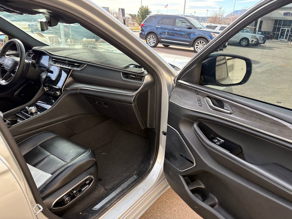 Used 2021 Jeep Grand Cherokee L Overland w/ Luxury Tech Group IV image 25