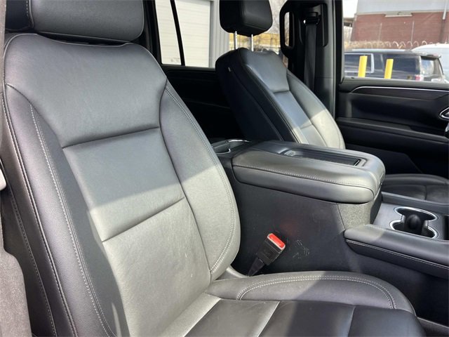 Used 2024 Chevrolet Suburban LT image 26