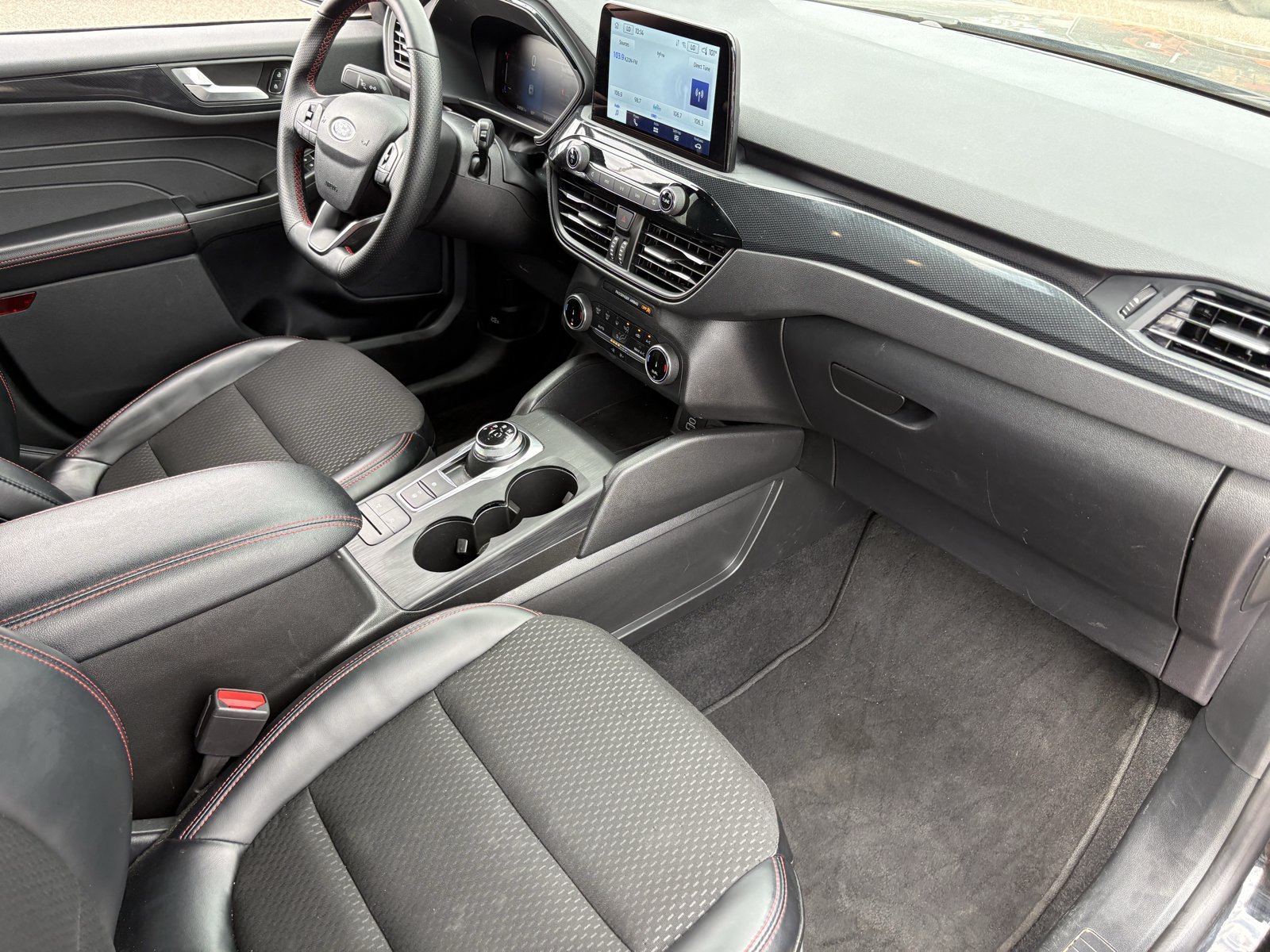 Certified 2025 Ford Escape ST-Line AWD/4WD image 14