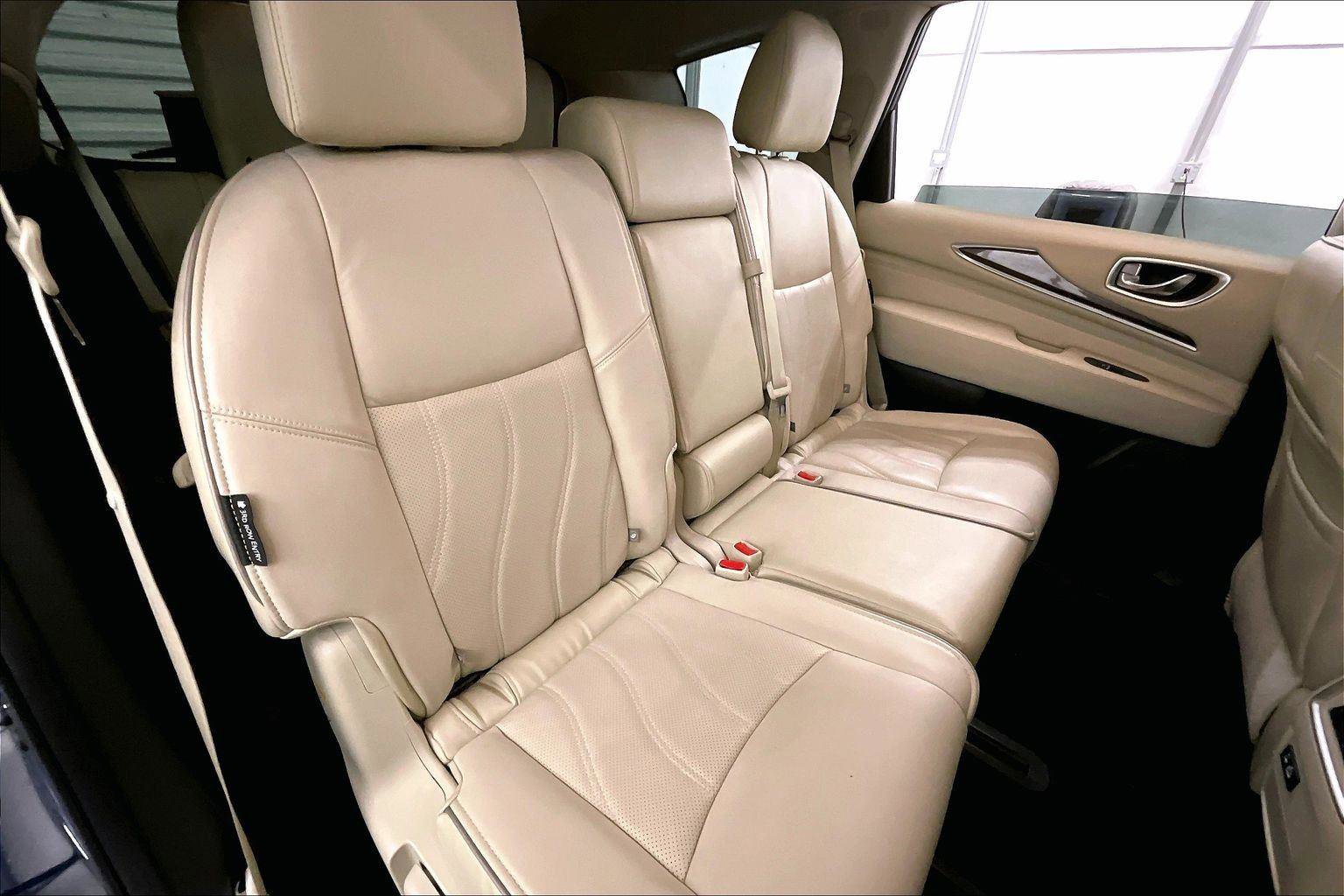 Used 2019 INFINITI QX60 Luxe w/ Essential Package image 26