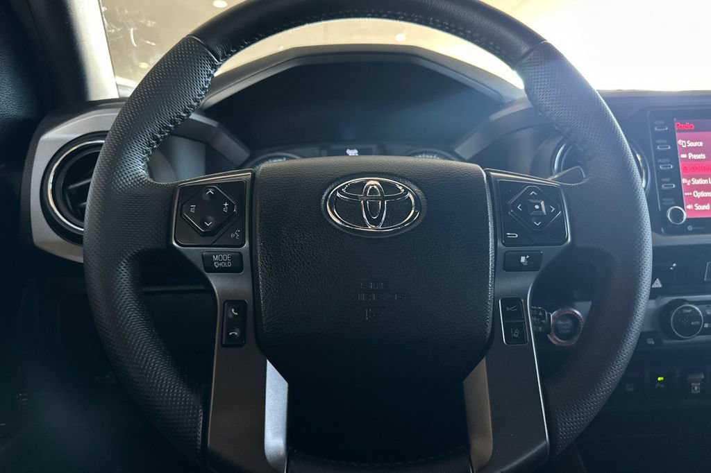 Used 2021 Toyota Tacoma TRD Off-Road w/ Technology Package AWD/4WD image 26