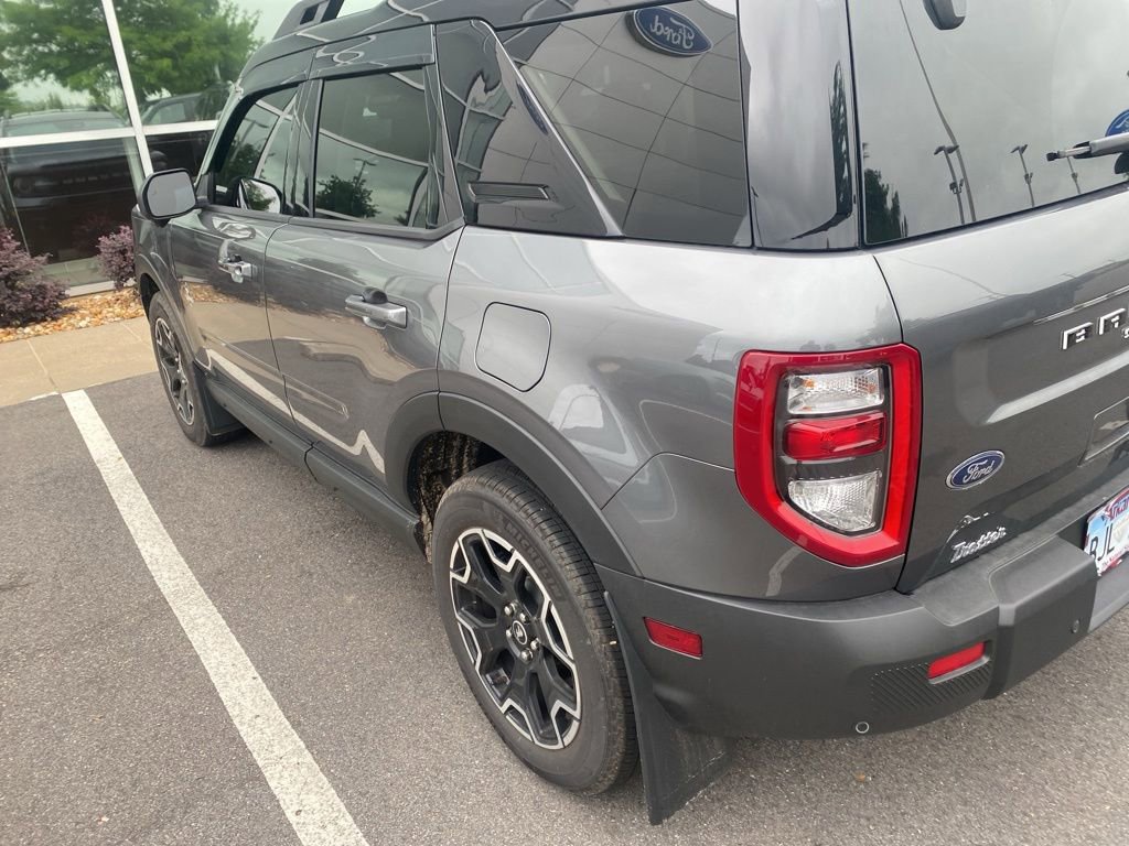 Certified 2025 Ford Bronco Sport Outer Banks w/ Outer Banks Tech Package+ AWD/4WD image 12
