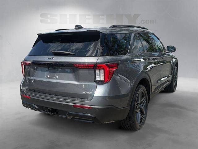 Certified 2025 Ford Explorer ST-Line w/ Premium Package AWD/4WD image 12