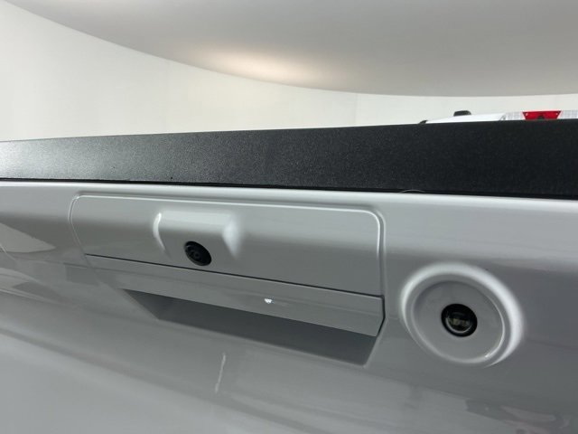 Certified 2025 Ford F450 Lariat w/ FX4 Off-Road Package image 9