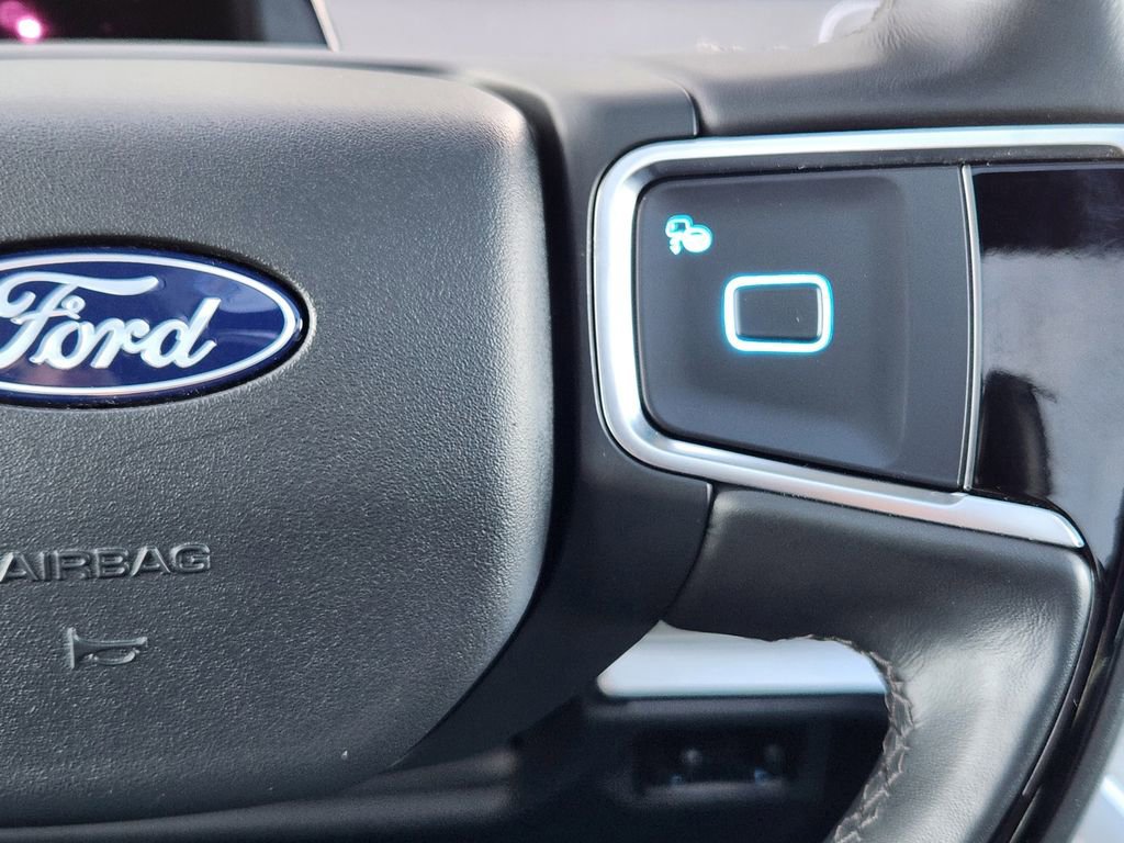 Certified 2025 Ford Expedition Platinum AWD/4WD image 24