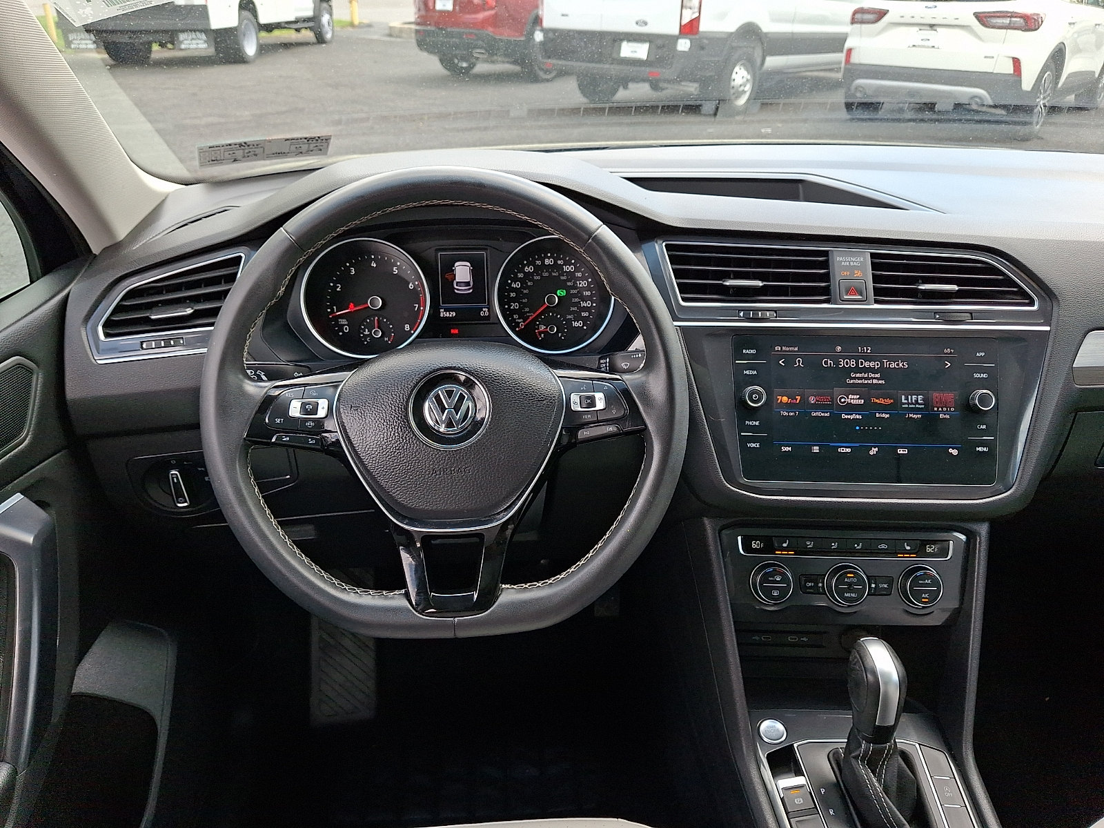 Used 2021 Volkswagen Tiguan SE w/ Panoramic Sunroof Package AWD/4WD image 13
