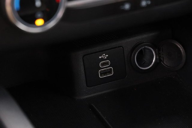 Certified 2025 Ford Escape ST-Line AWD/4WD image 18