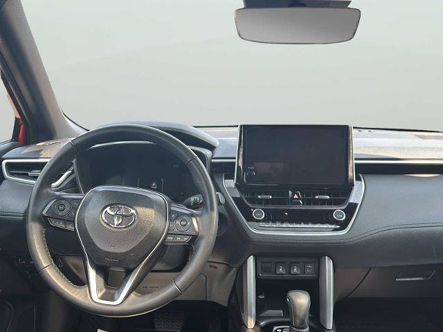 Used 2024 Toyota Corolla Cross AWD Hybrid image 23