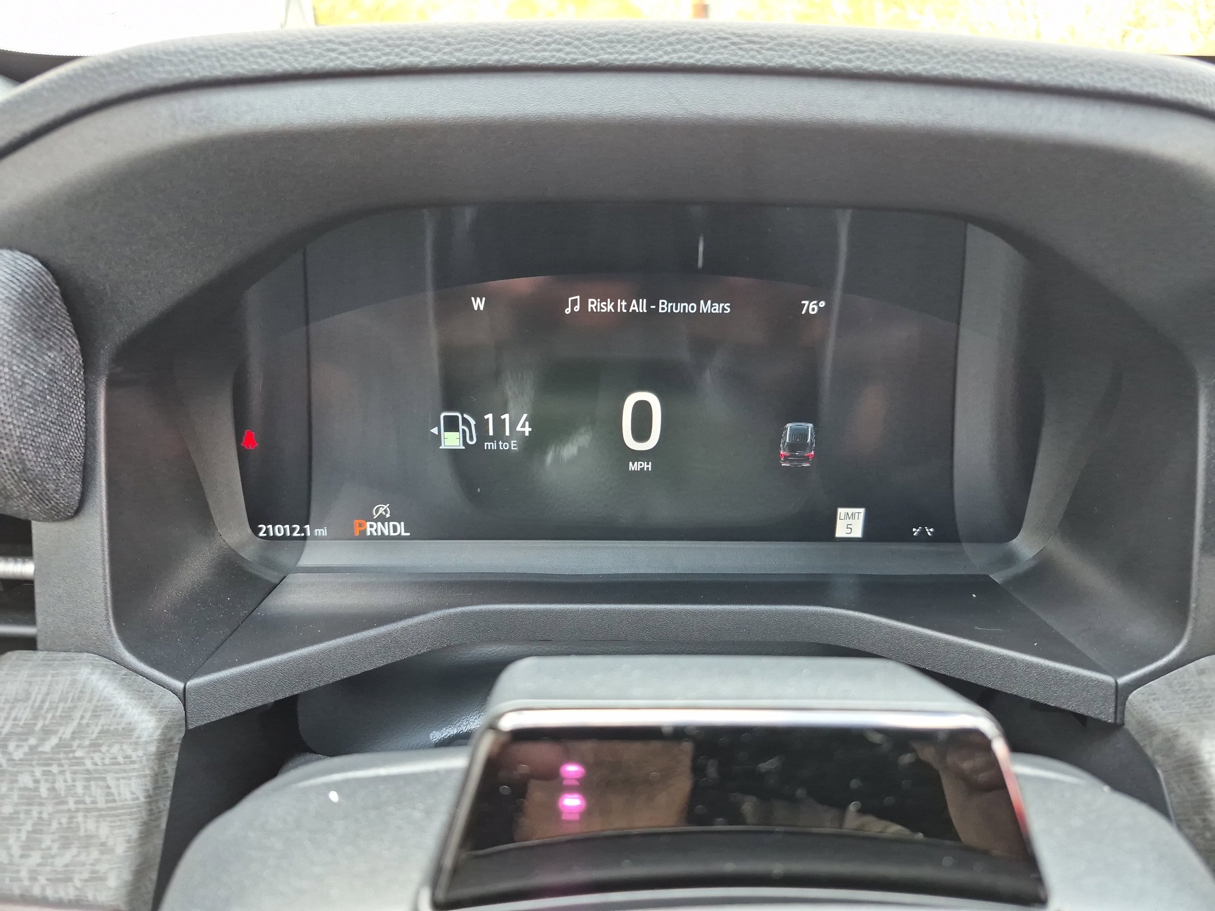 Certified 2025 Ford Explorer Platinum image 25