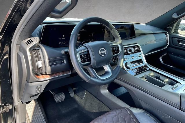 Used 2025 Nissan Armada Platinum Reserve image 10