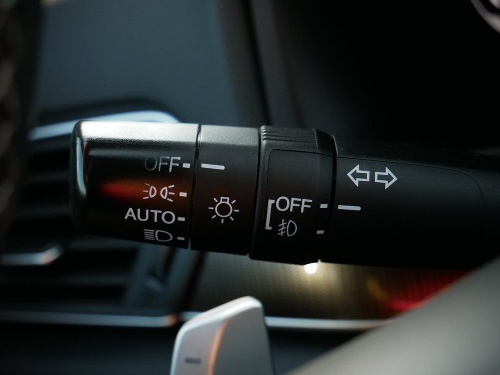 Used 2018 Honda Accord Sport image 19
