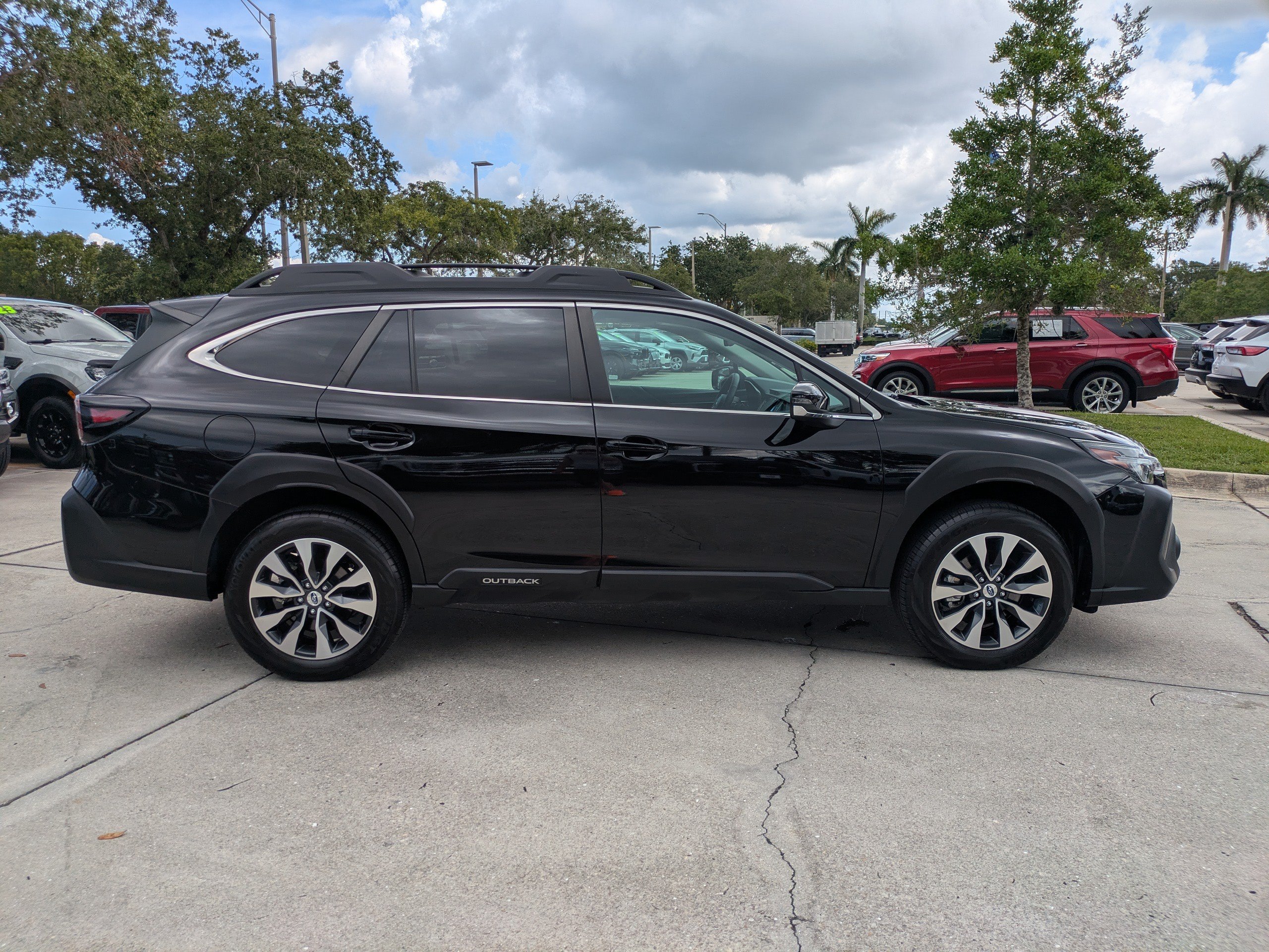 Used 2024 Subaru Outback Limited XT AWD/4WD image 5