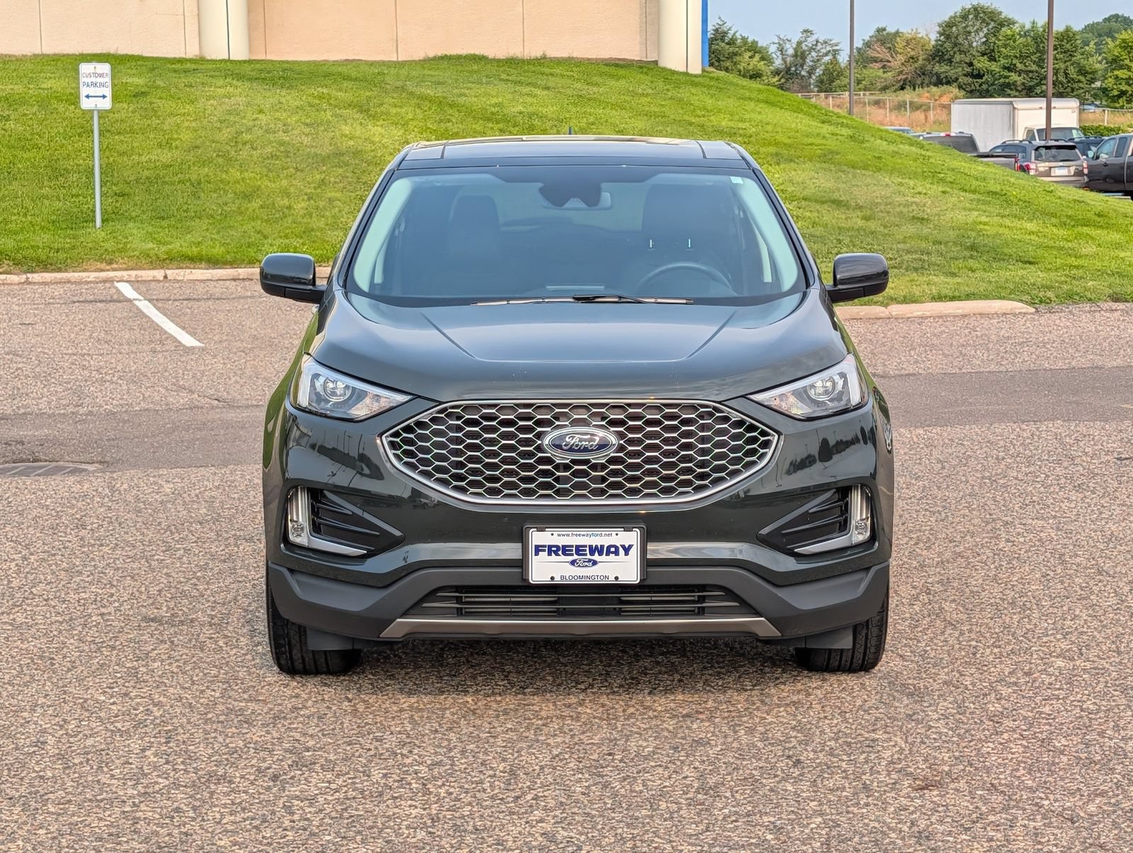 Certified 2024 Ford Edge SEL w/ Convenience Package AWD/4WD image 11