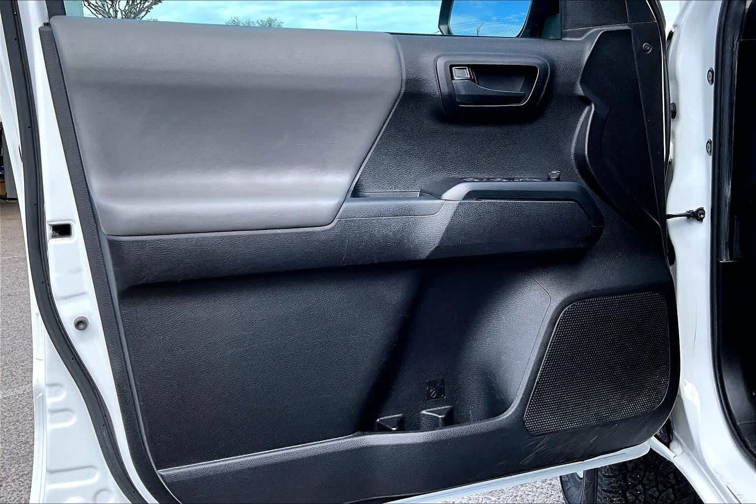 Used 2021 Toyota Tacoma SR w/ SR Convenience Package RWD image 22