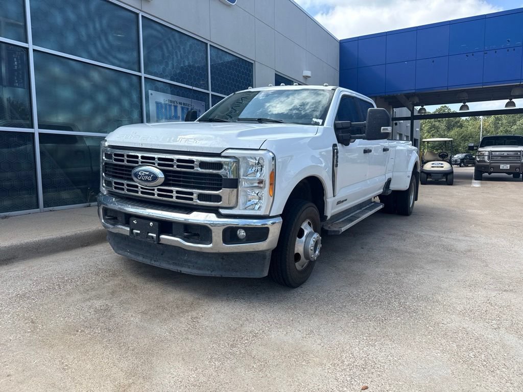 Certified 2023 Ford F350 XLT w/ 360-Degree Camera Package AWD/4WD image 4