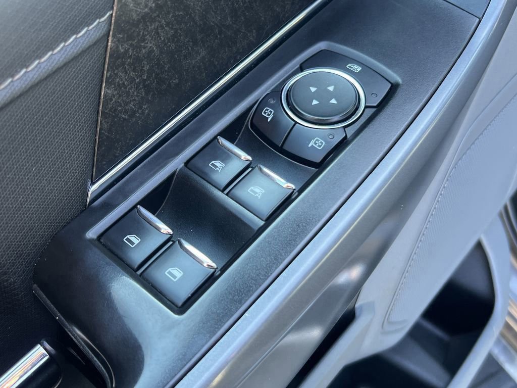 Certified 2022 Ford F150 XLT w/ Equipment Group 302A High image 10