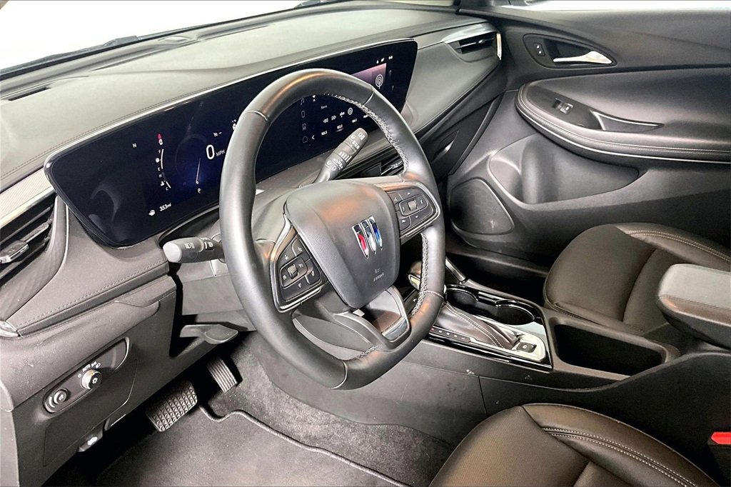 Used 2024 Buick Encore GX Sport Touring w/ Comfort Package image 10