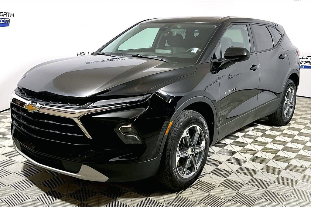 Used 2025 Chevrolet Blazer LT