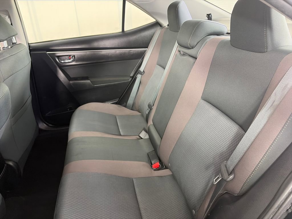 Used 2019 Toyota Corolla LE FWD image 13