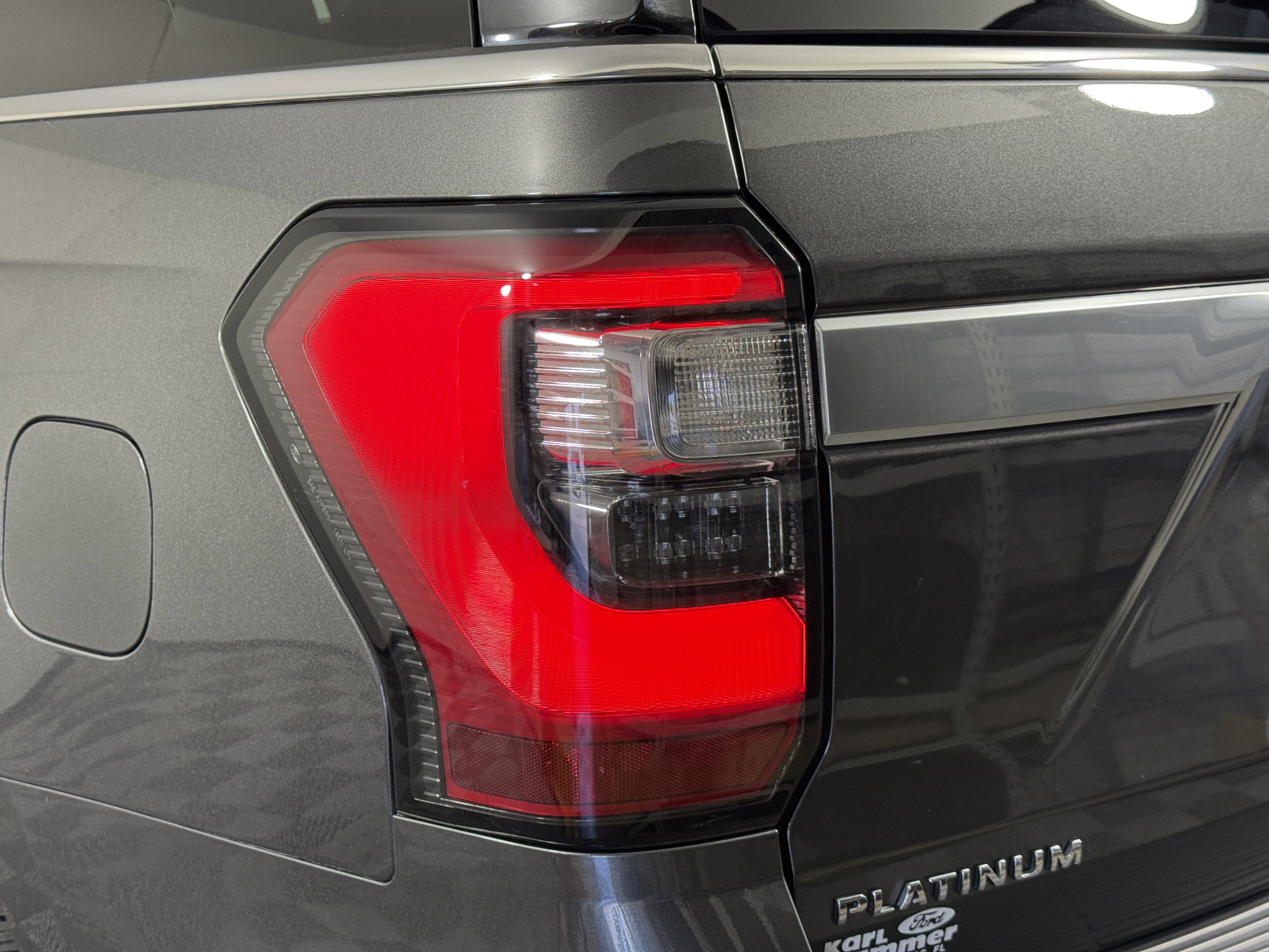 Certified 2018 Ford Expedition Max Platinum image 8