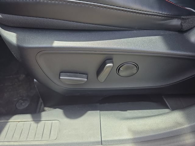 Certified 2024 Ford Escape ST-Line w/ Tech Pack #1 AWD/4WD image 13