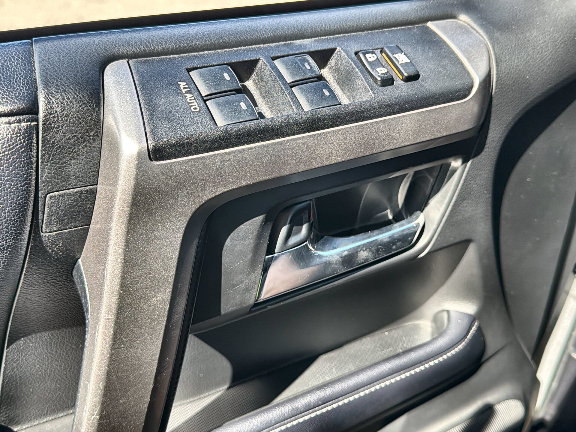 Used 2018 Toyota 4Runner SR5 RWD image 13