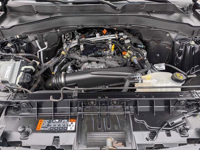 Certified 2025 Ford Explorer Active w/ Active Comfort Package RWD image 15