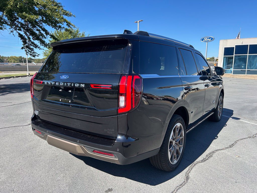 Certified 2025 Ford Expedition King Ranch AWD/4WD image 7