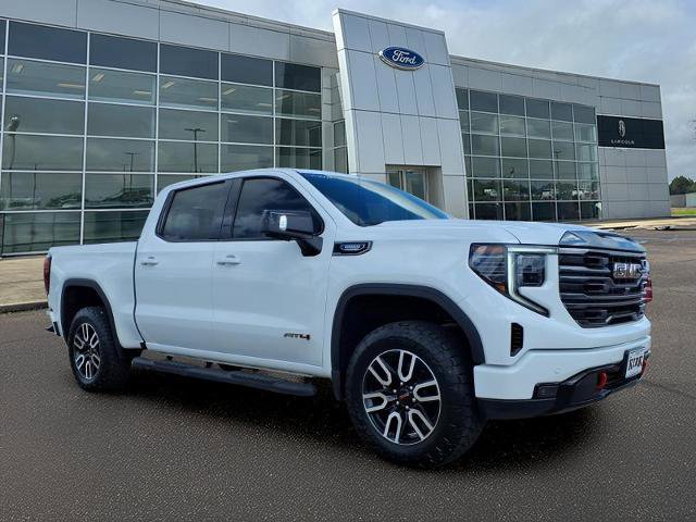 Used 2024 GMC Sierra 1500 AT4 w/ Technology Package image 7