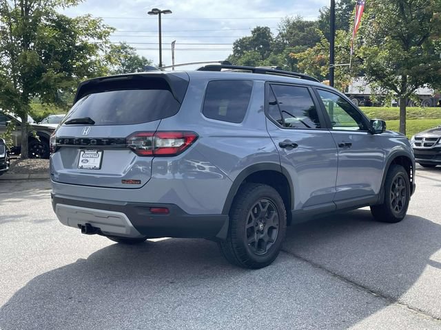 Used 2024 Honda Pilot TrailSport image 5
