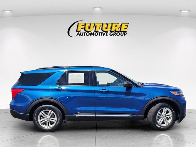 Certified 2023 Ford Explorer XLT w/ Equipment Group 202A RWD image 3