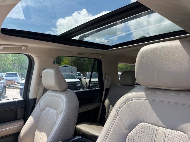 Certified 2024 Ford Expedition Limited AWD/4WD image 7