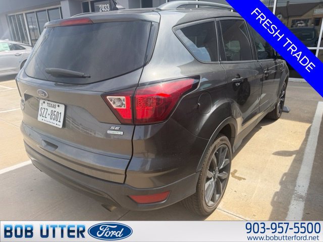 Certified 2019 Ford Escape SE FWD image 3