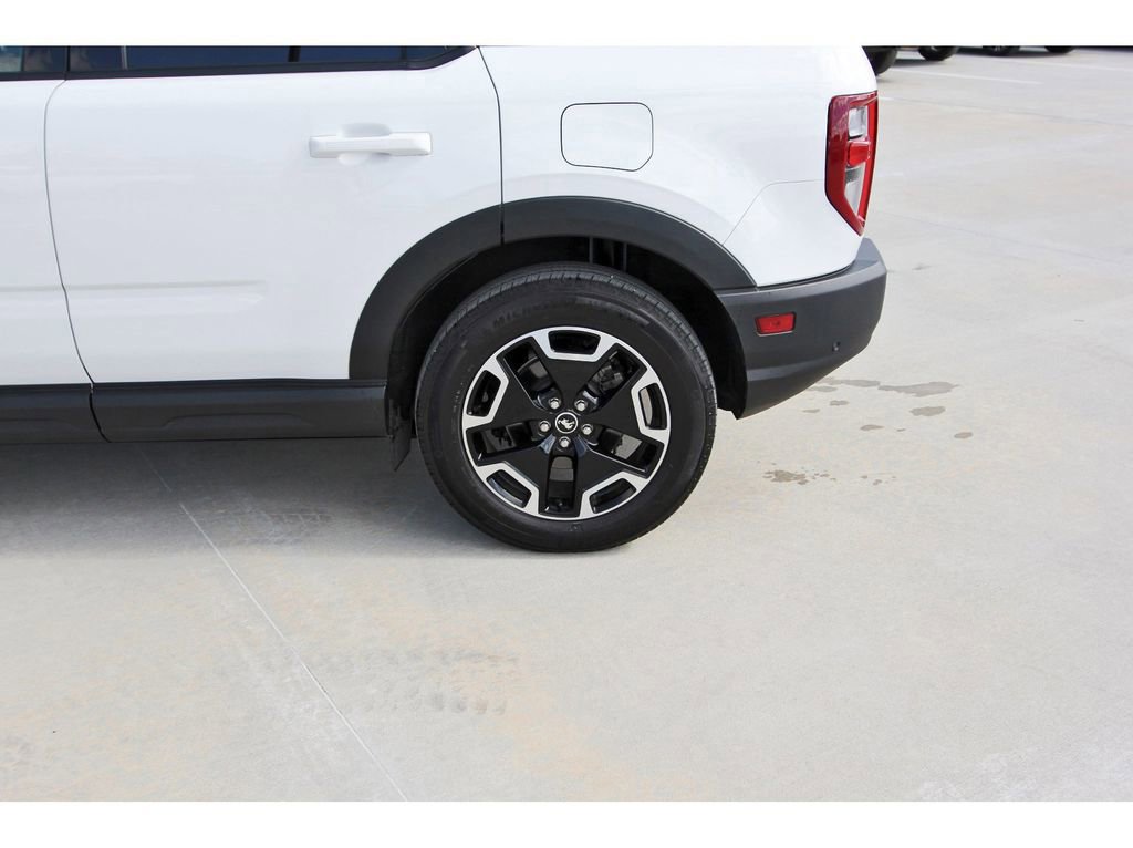 Certified 2024 Ford Bronco Sport Outer Banks w/ Tech Package image 30